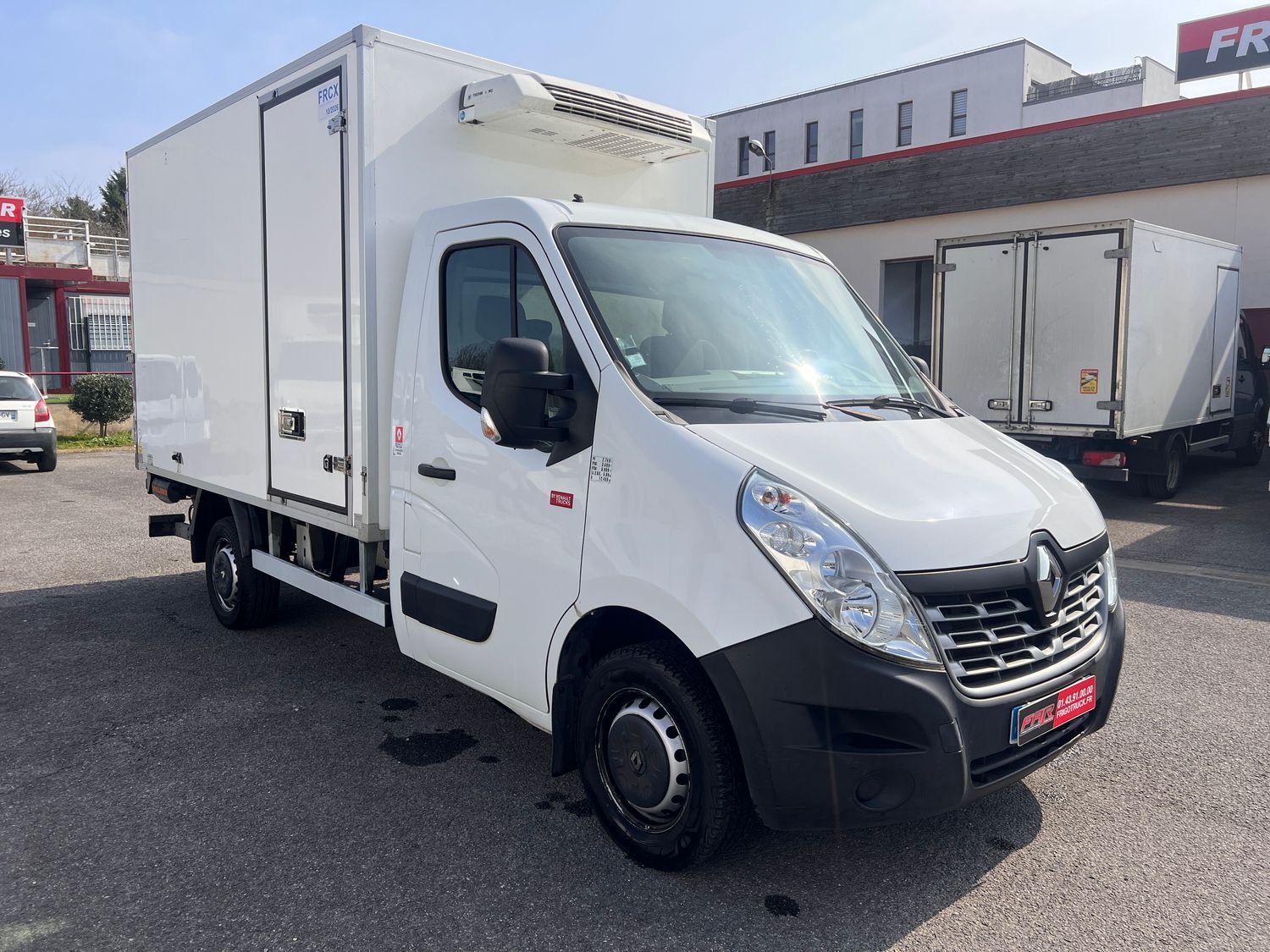 RENAULT MASTER III 2.3 DCI 130 Ch Euro 6 Châssis Cabine Roues Simple Frigorifique Avec Hayon élévateur &amp; Porte latérale