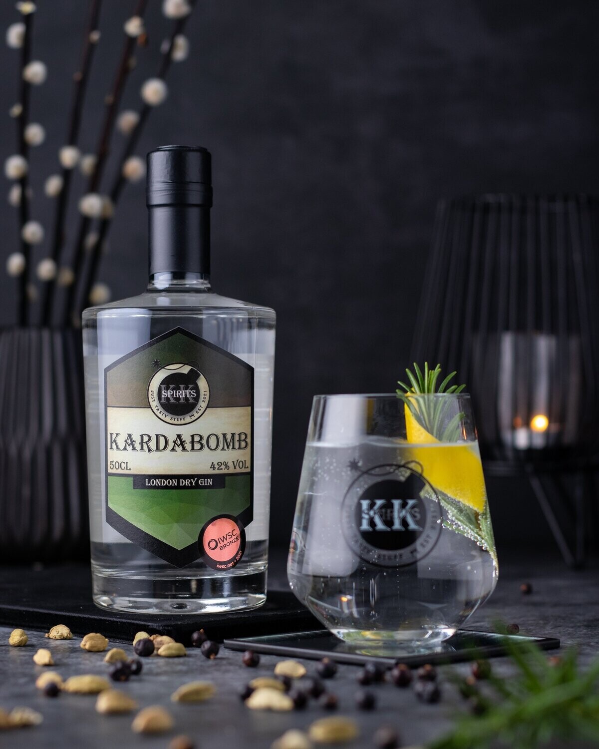 Kardabomb London Dry Gin 
inkl. 4 Gläser
