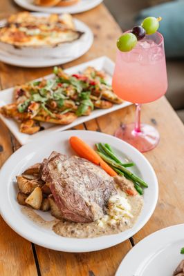 Steak + Creamy Peppercorn Sauce