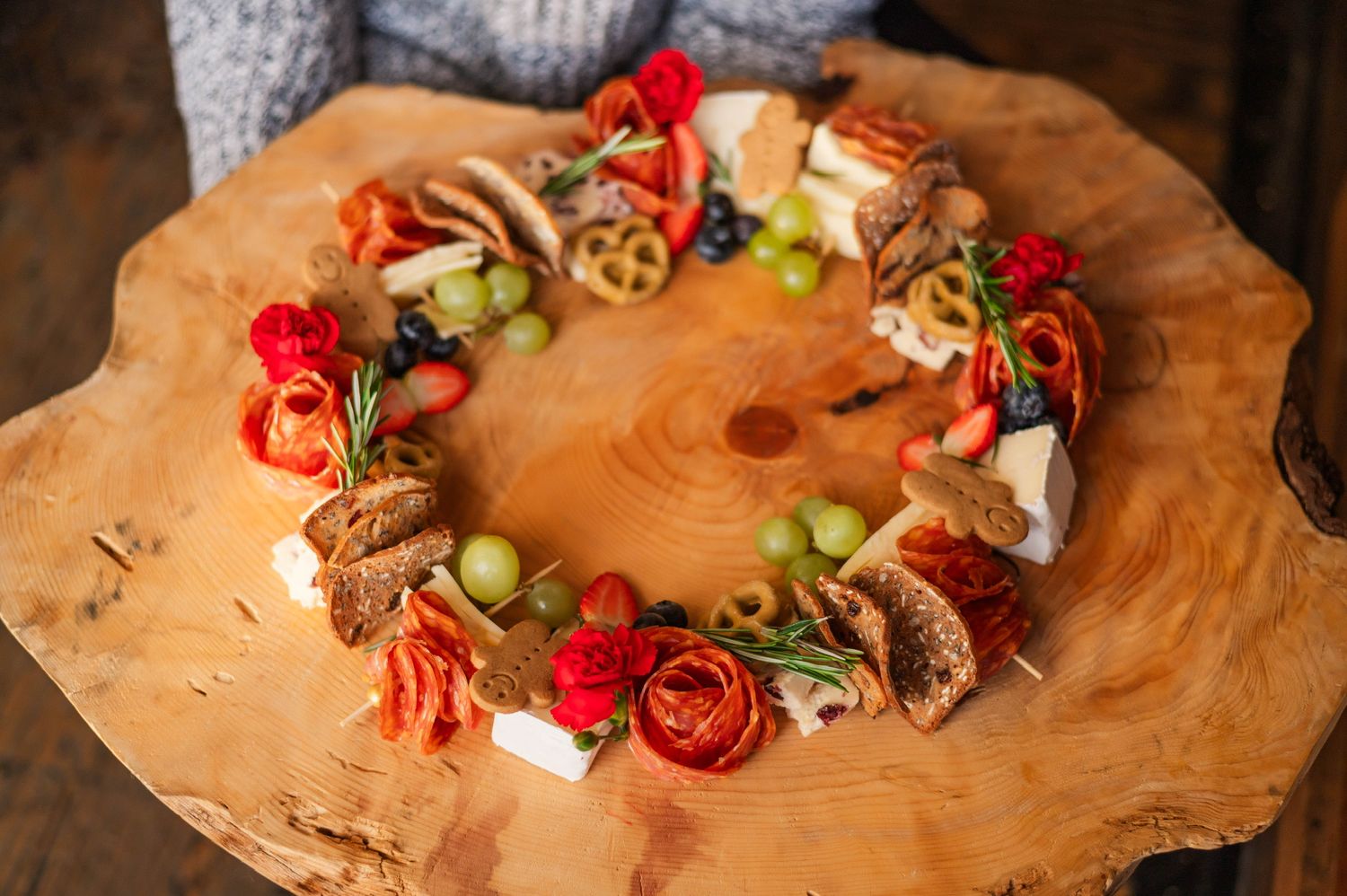 Charcuterie Wreath Medium (1.5ft) Charcuterie Wreath Medium (1.5ft)