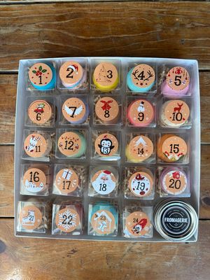 NEW Macaron Advent Calendar