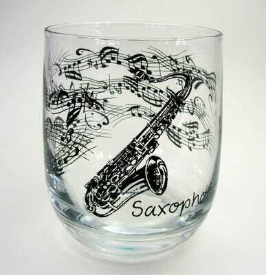 Glas mit Saxophon