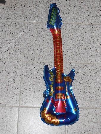Luftgitarre metallic Folie blau