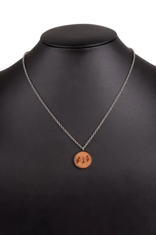 Kette mit Note Holz