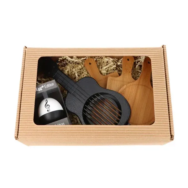 Oster Geschenkset Violinschlüssel mit musikalischem PiepEi Ukulele-Eierschneider und Mini-Brettchen in Faltschachtel
