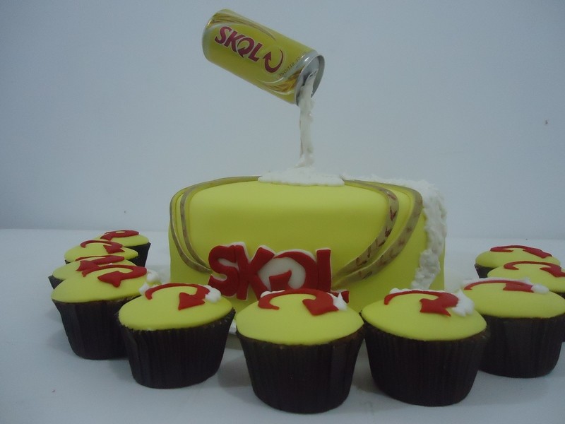 Bolo &quot;SKOL&quot;