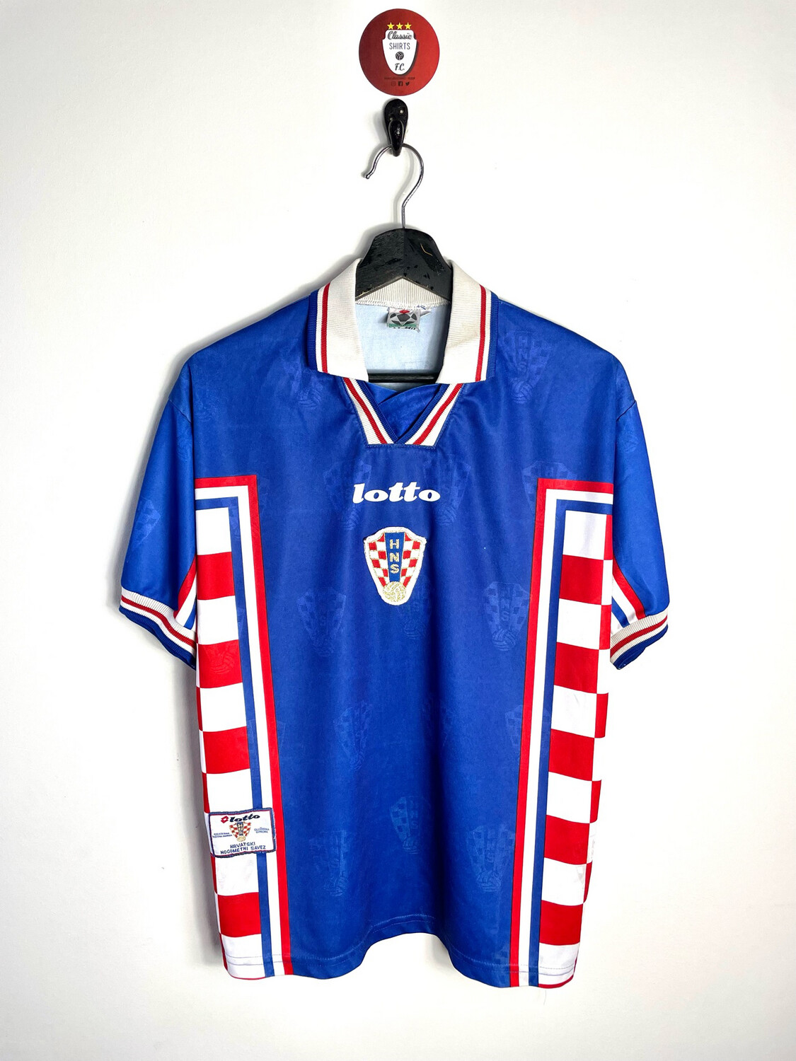 Croatia 1998-00 away shirt