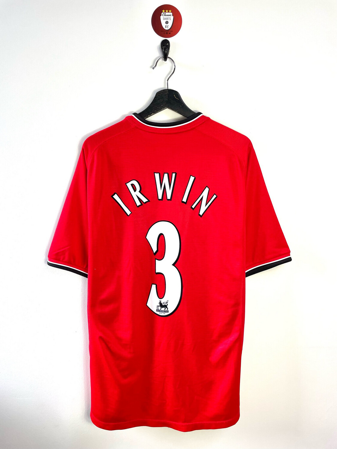 Manchester United Irwin 2000-01 home shirt