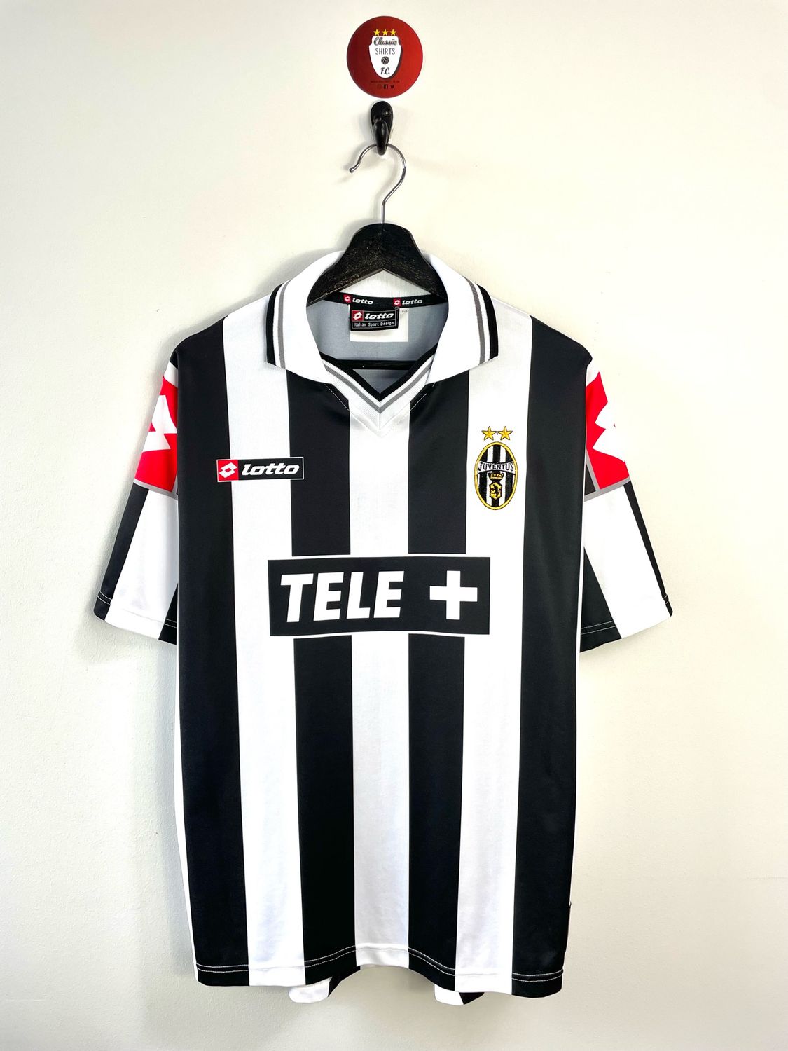 Juventus 2000-01 home shirt
