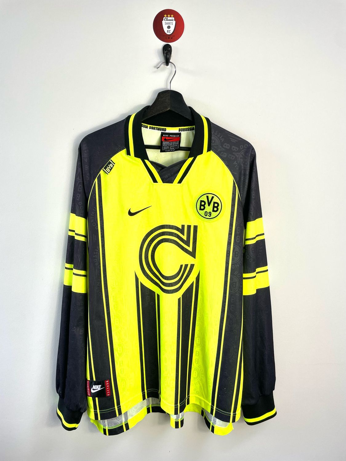 Borussia Dortmund 1996-97 Champions League shirt