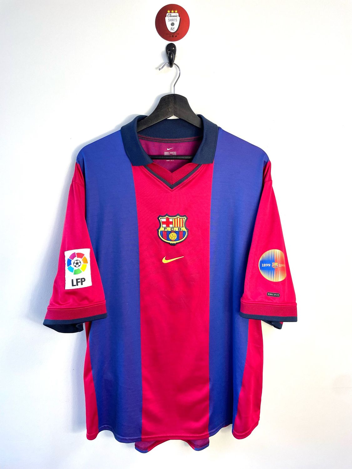 Barcelona 2000-01 home shirt