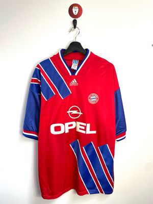 Bayern Munich 1993-95 home shirt
