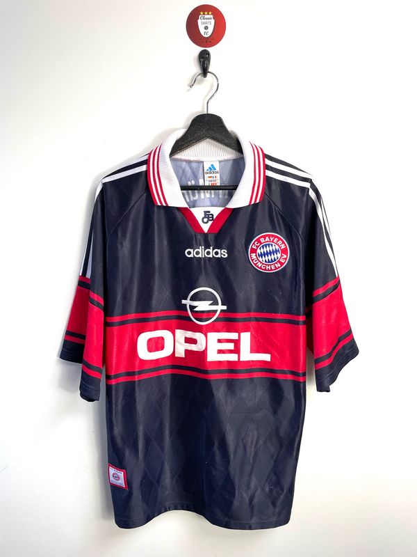 Bayern Munich 1997-99 home shirt