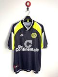 Borussia Dortmund 1995-96 away shirt