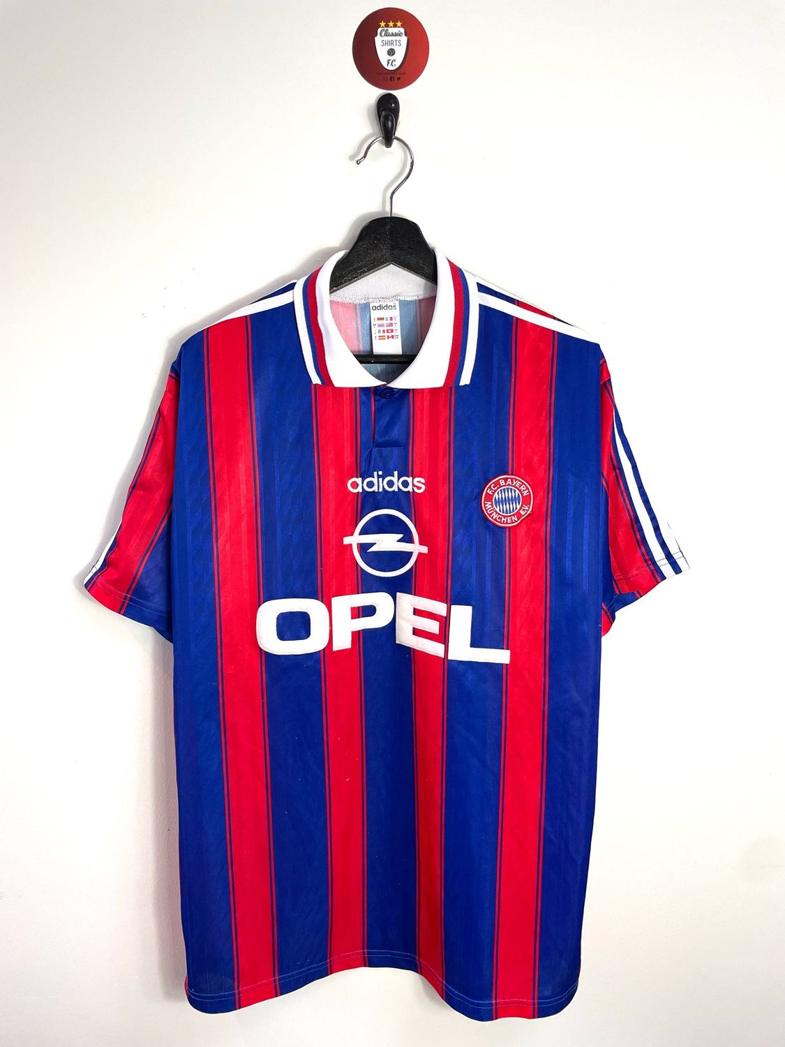 Bayern Munich 1995-97 home shirt