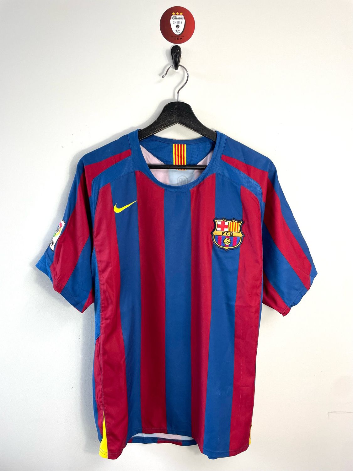 Barcelona 2005-06 home shirt