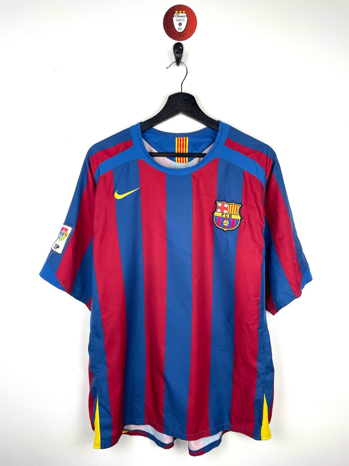 Barcelona 2005-06 home shirt