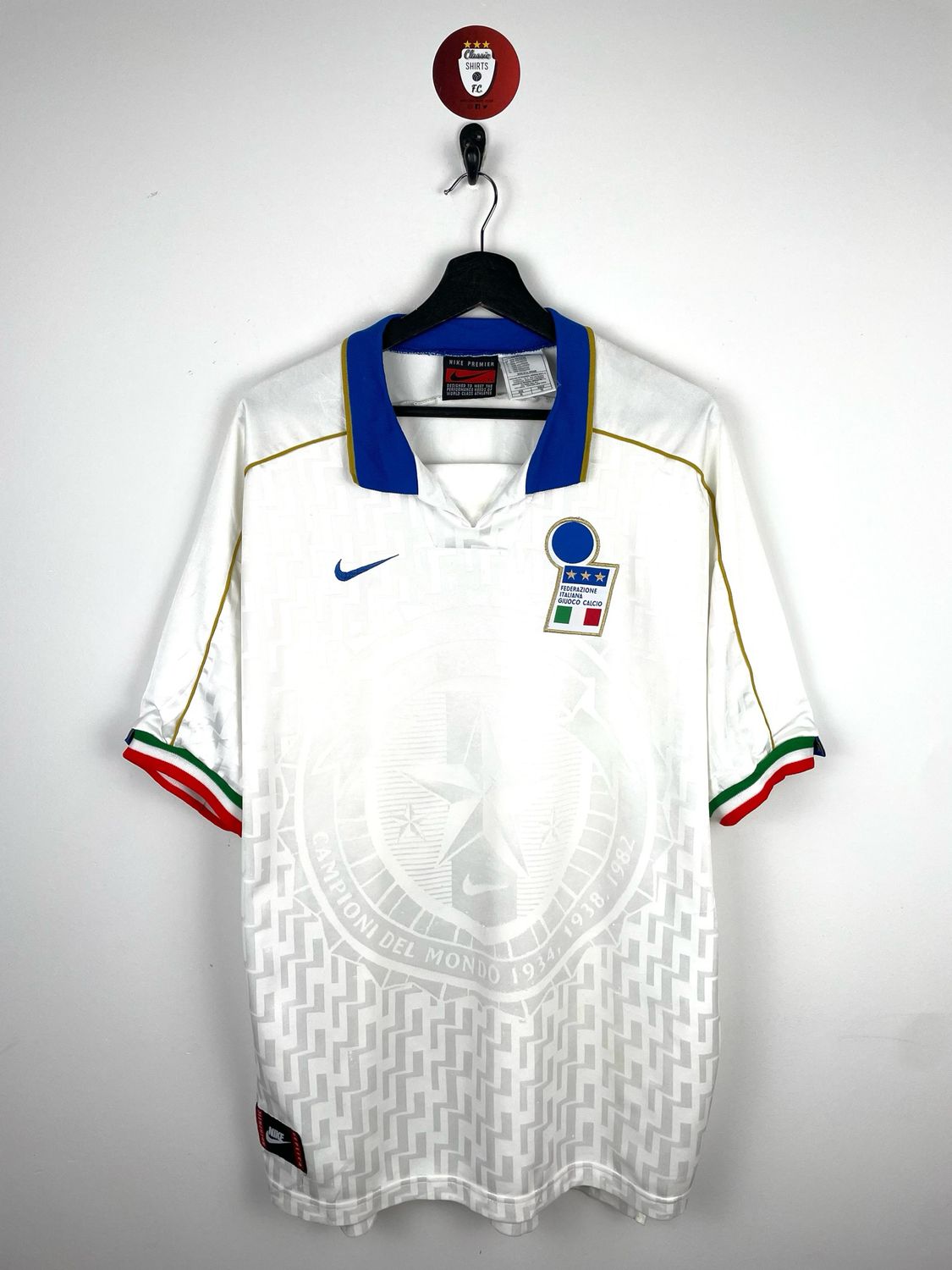 Italy 1995 away shirt