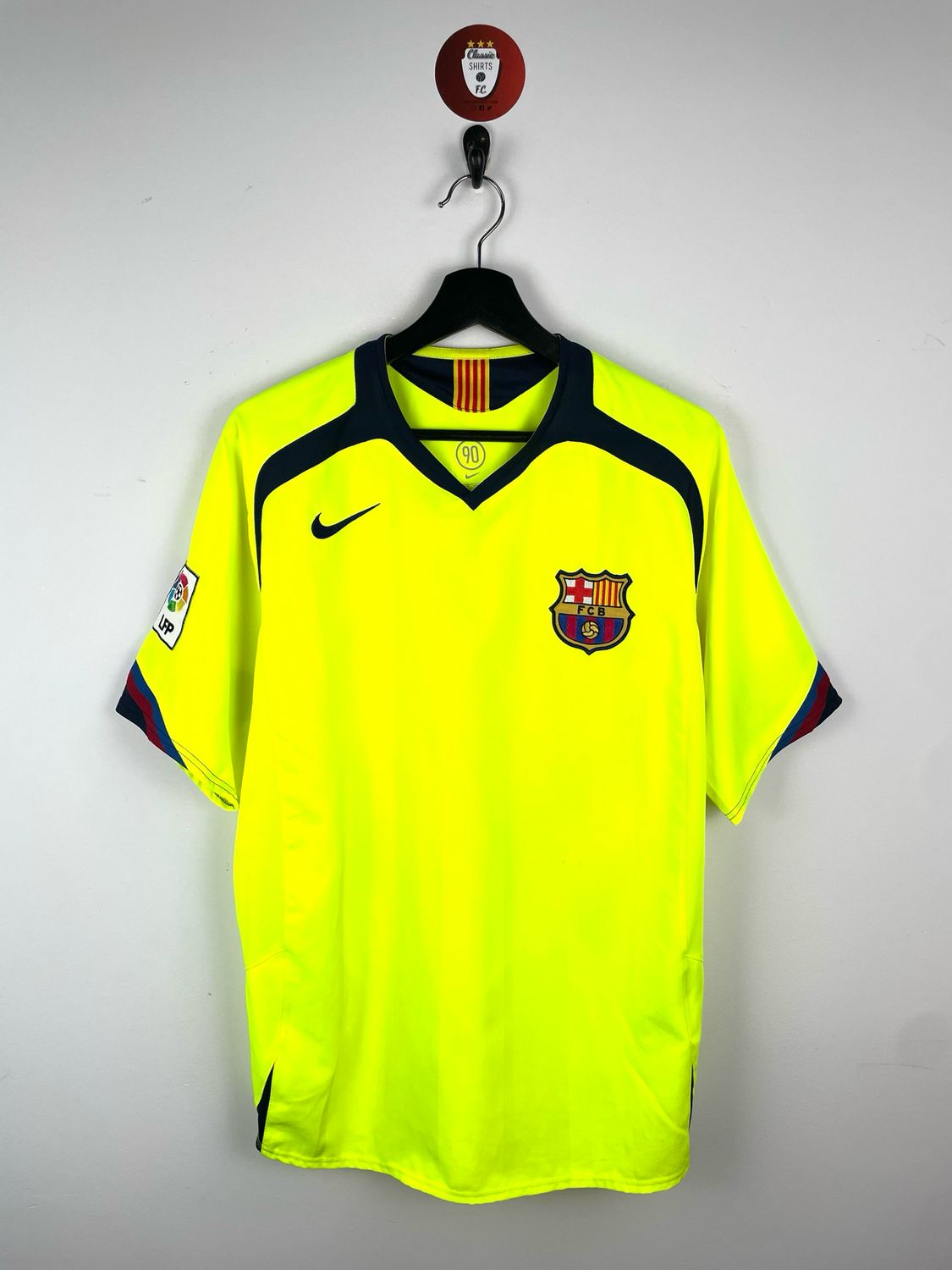 Barcelona  2005-06 away shirt