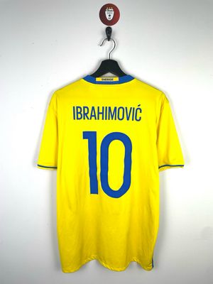 Sweden 2016-17 Ibrahimovic home shirt