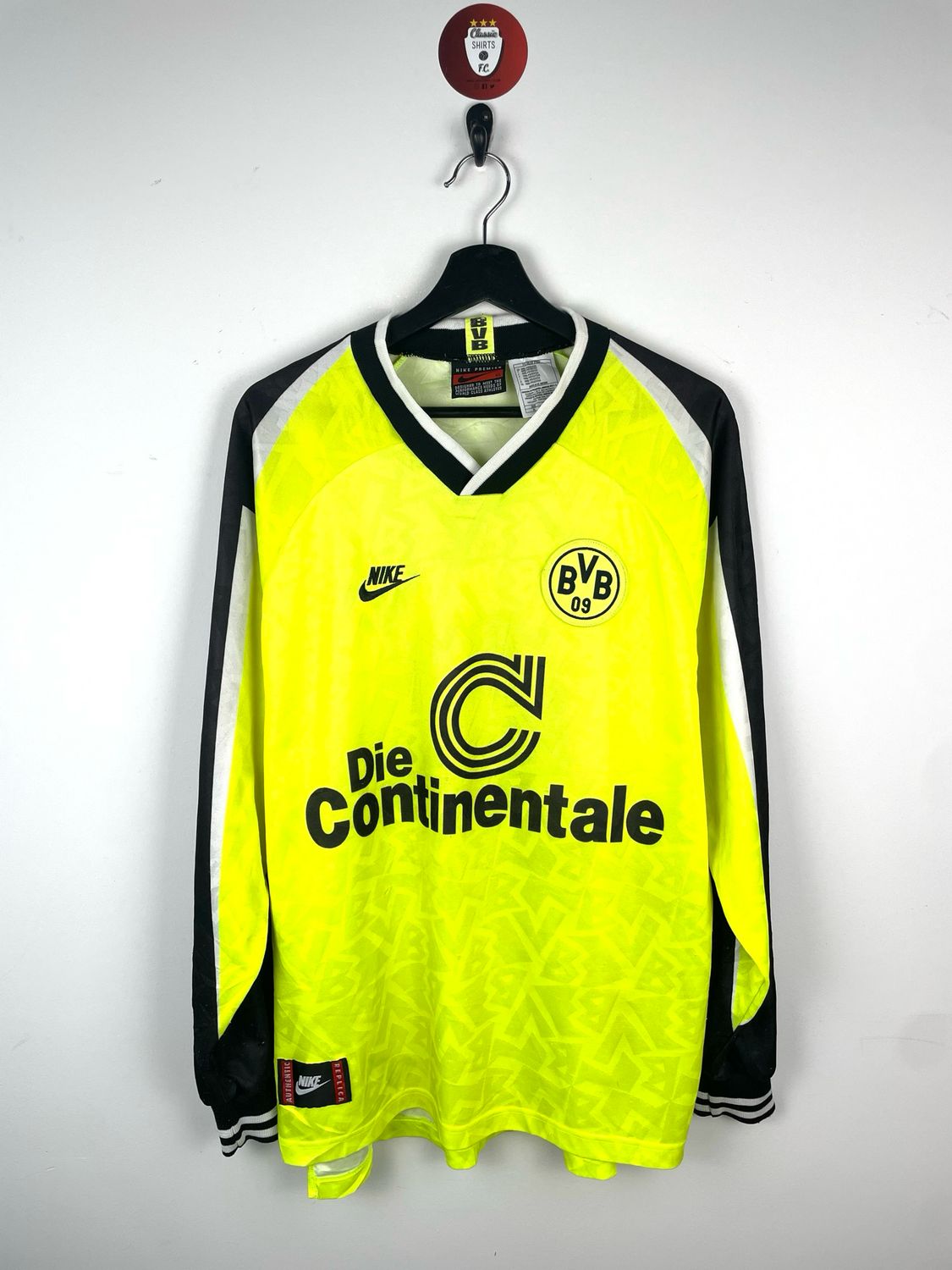 Borussia Dortmund 1995-96 *Deutscher Meister* home shirt longsleeves