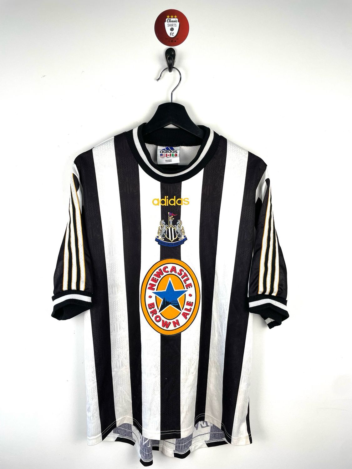 Newcastle United 1997-99 home shirt