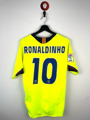 Barcelona Ronaldinho 2005-06 away shirt