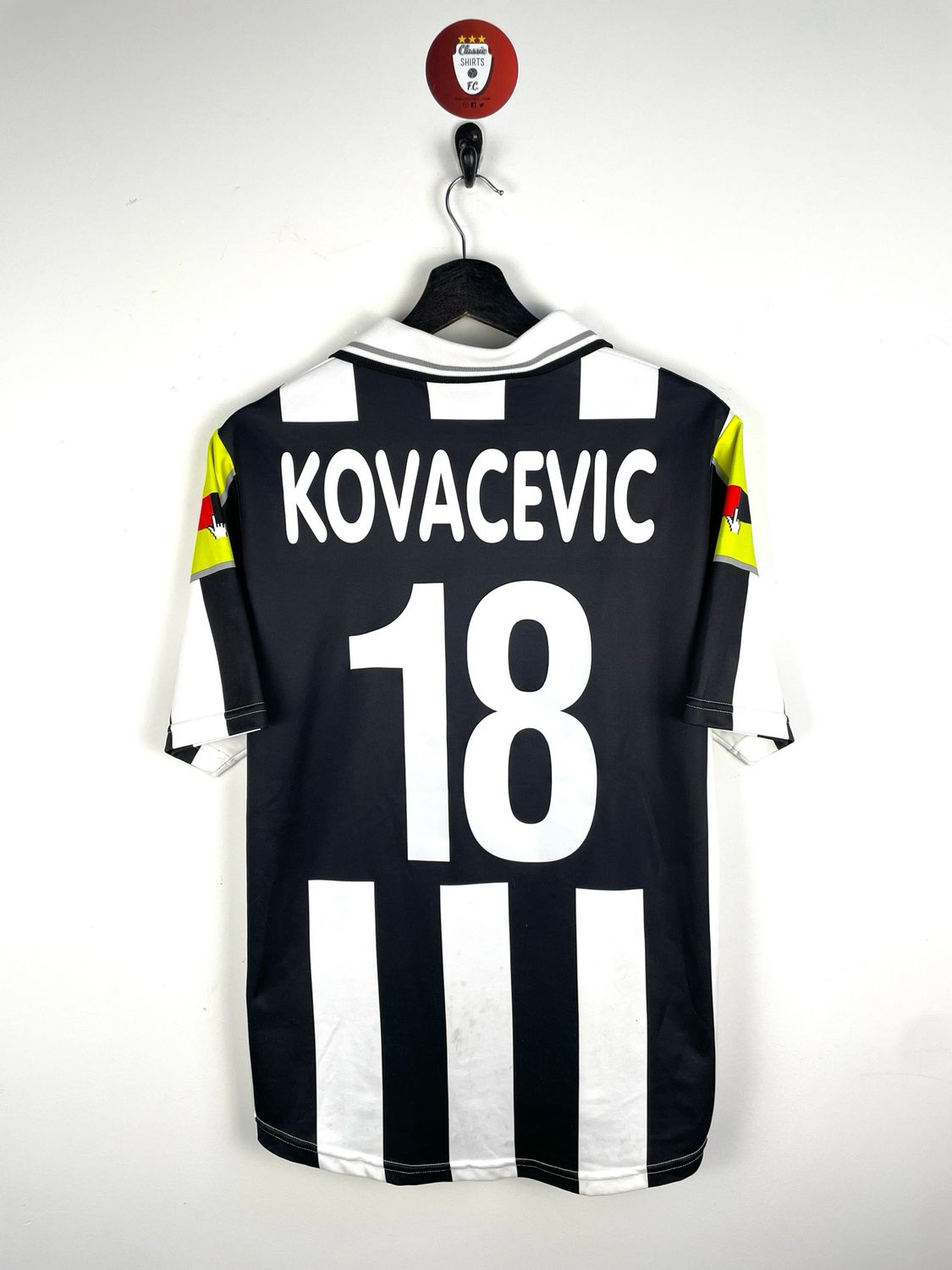 Juventus Kovacevic 2000-01 home shirt