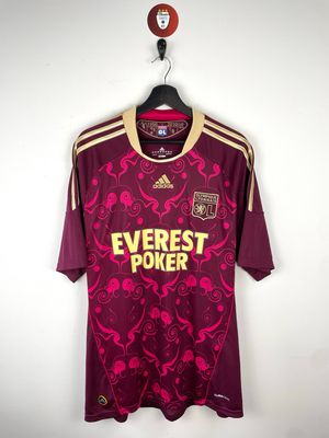 Olympique Lyon 2010-11 Away Shirt