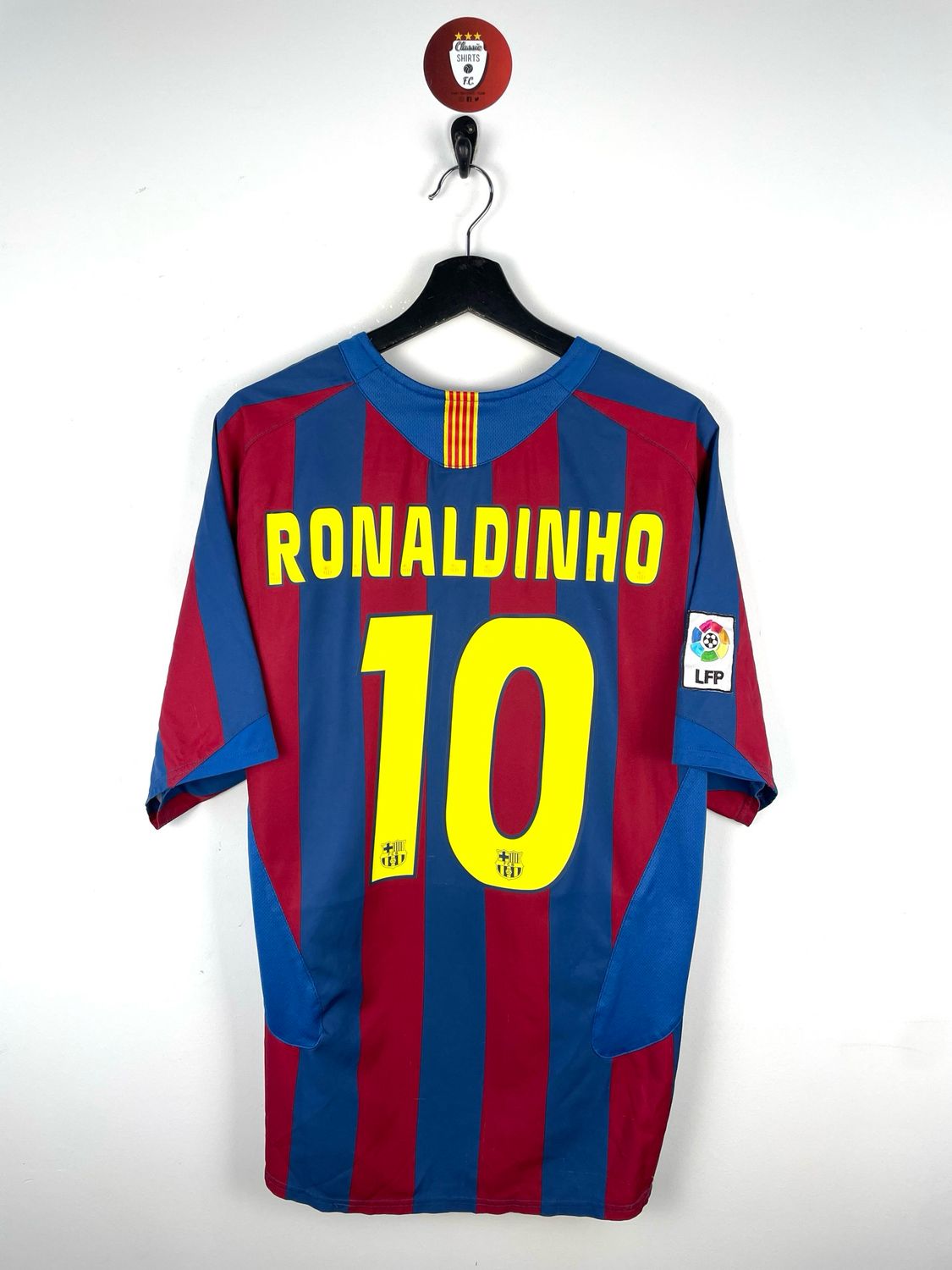 Barcelona 2005-06 Home Shirt #10 Ronaldinho