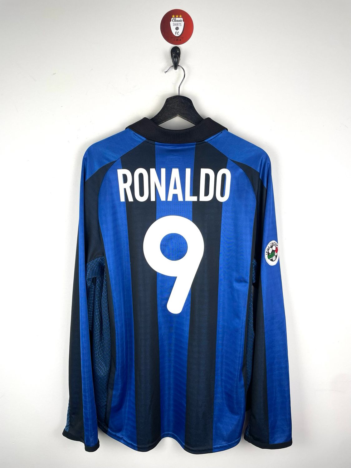 Inter Milan 2000-01 Home Shirt Ronaldo #9 Longsleeves