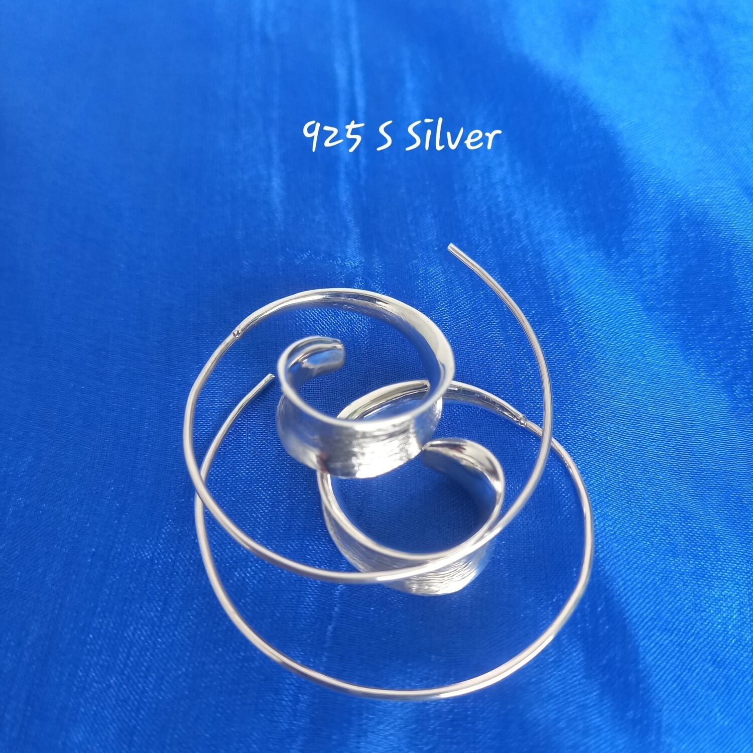 spiral earrings(1 pair)