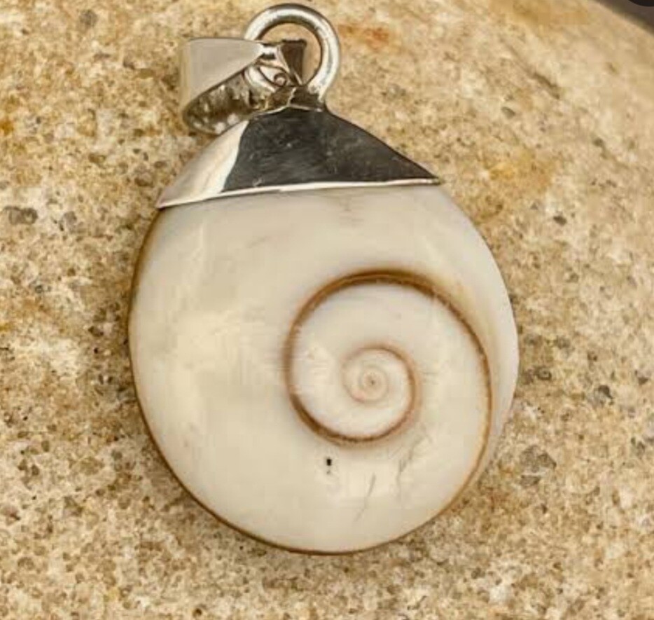 925 sterling silver Shiva shell pendant