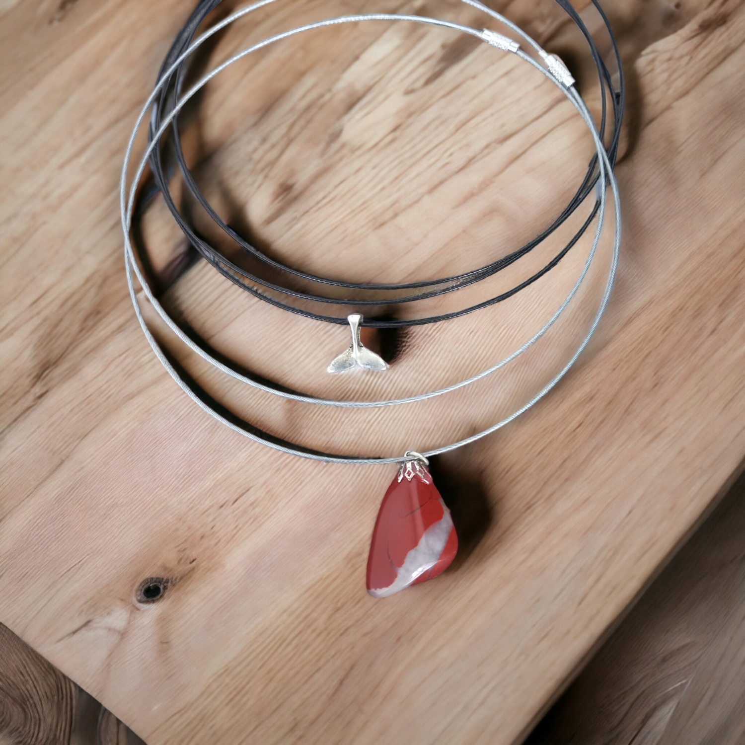 Chocker necklace white
