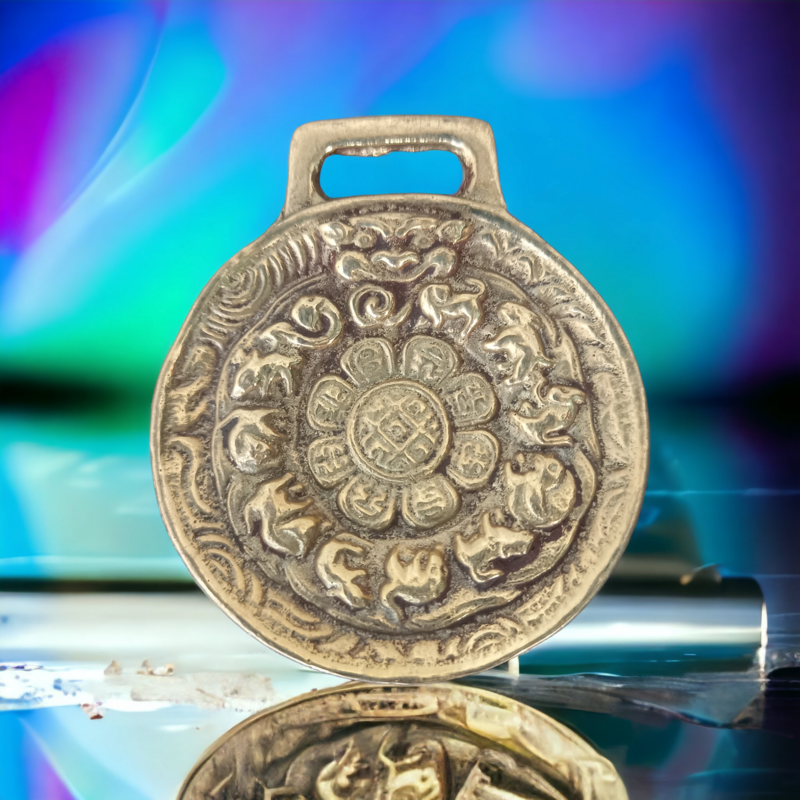 Pendant Round 
