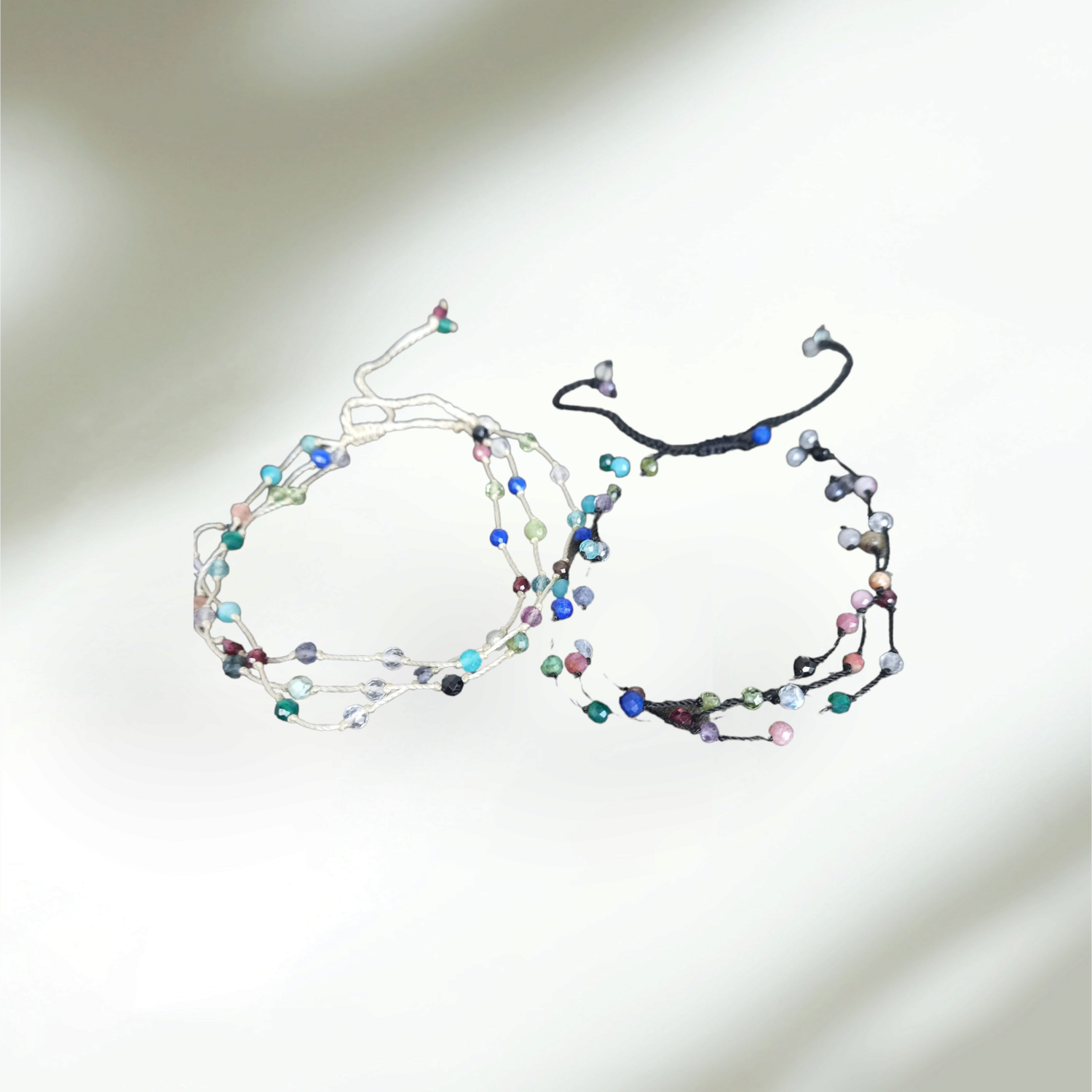 MC010. Macrame semi-precious bracelet