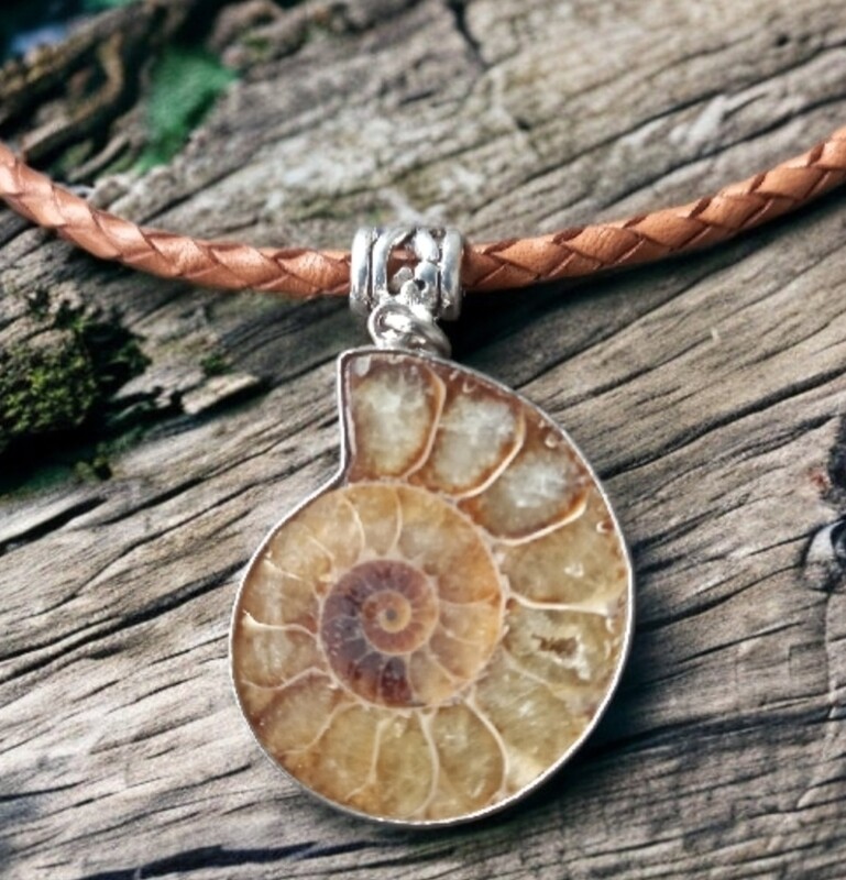 Ammonium fossil necklace 