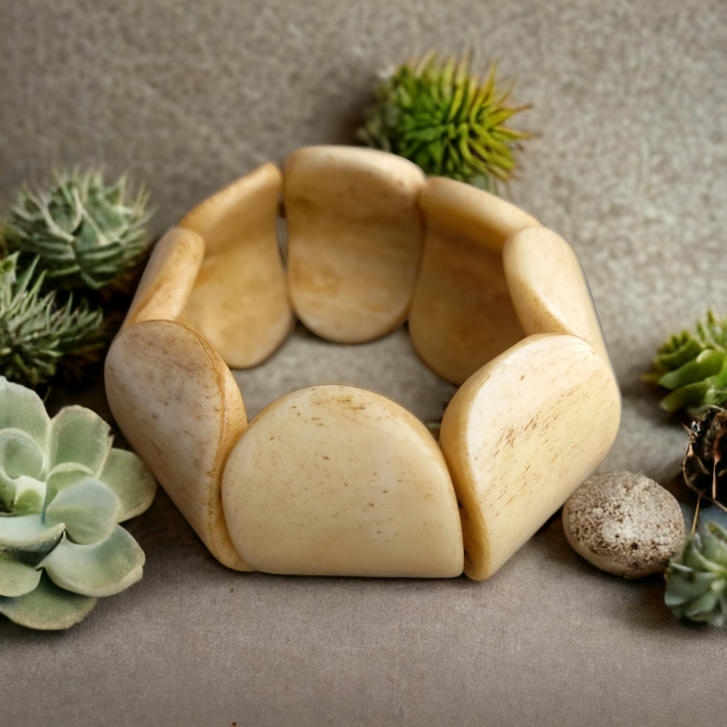 Bone0081 :  Bone Bracelet