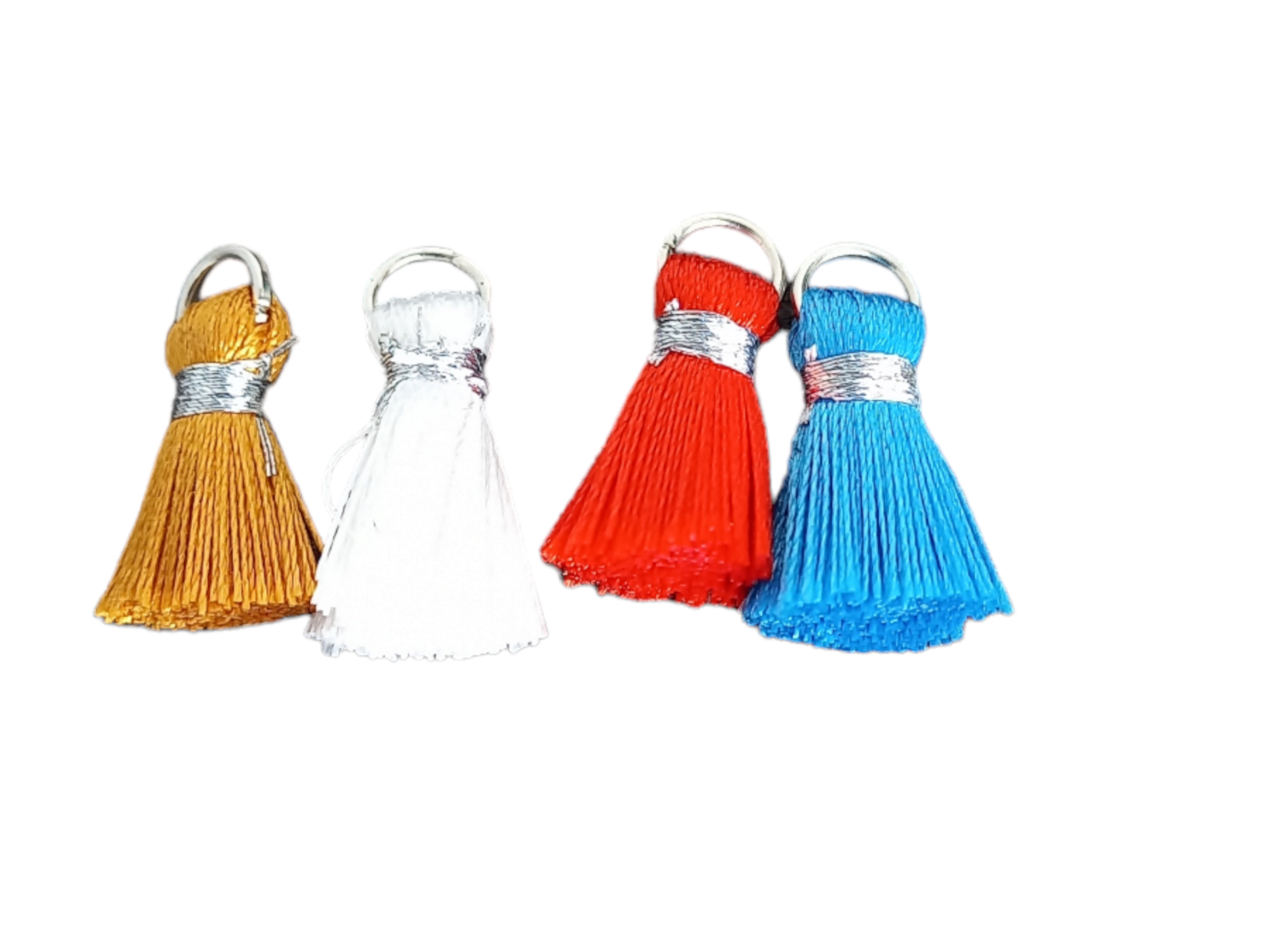 tassel. 15mm White (6)