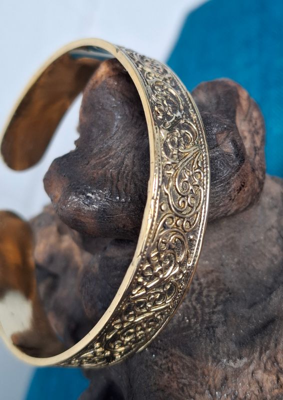  Brass  bracelet 