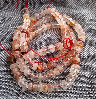 Ferrugionus Quartz 2x4mm 