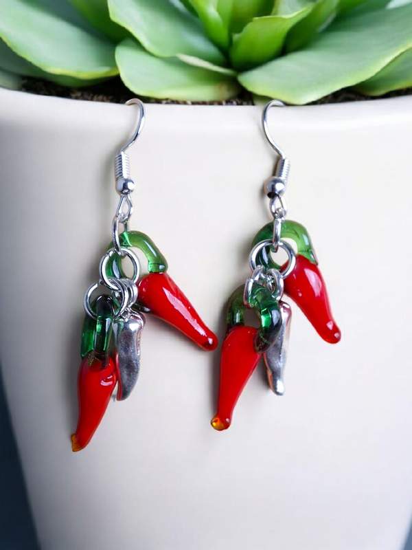 N001: Chili earrings 