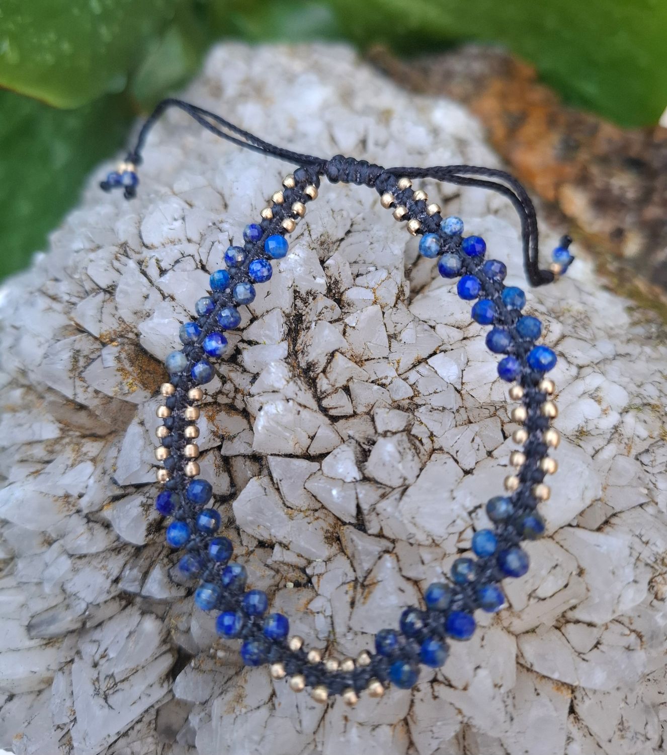 MC02:. Macrame Lapis Lazuli bracelet