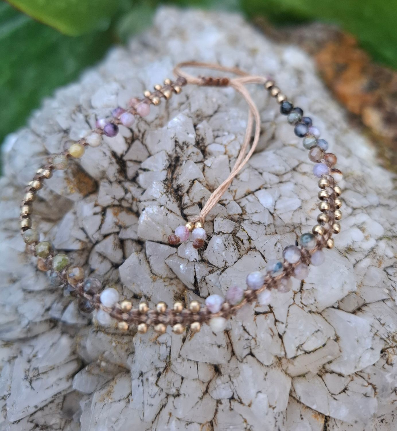 MC06: Macrame Tourmaline bracelet