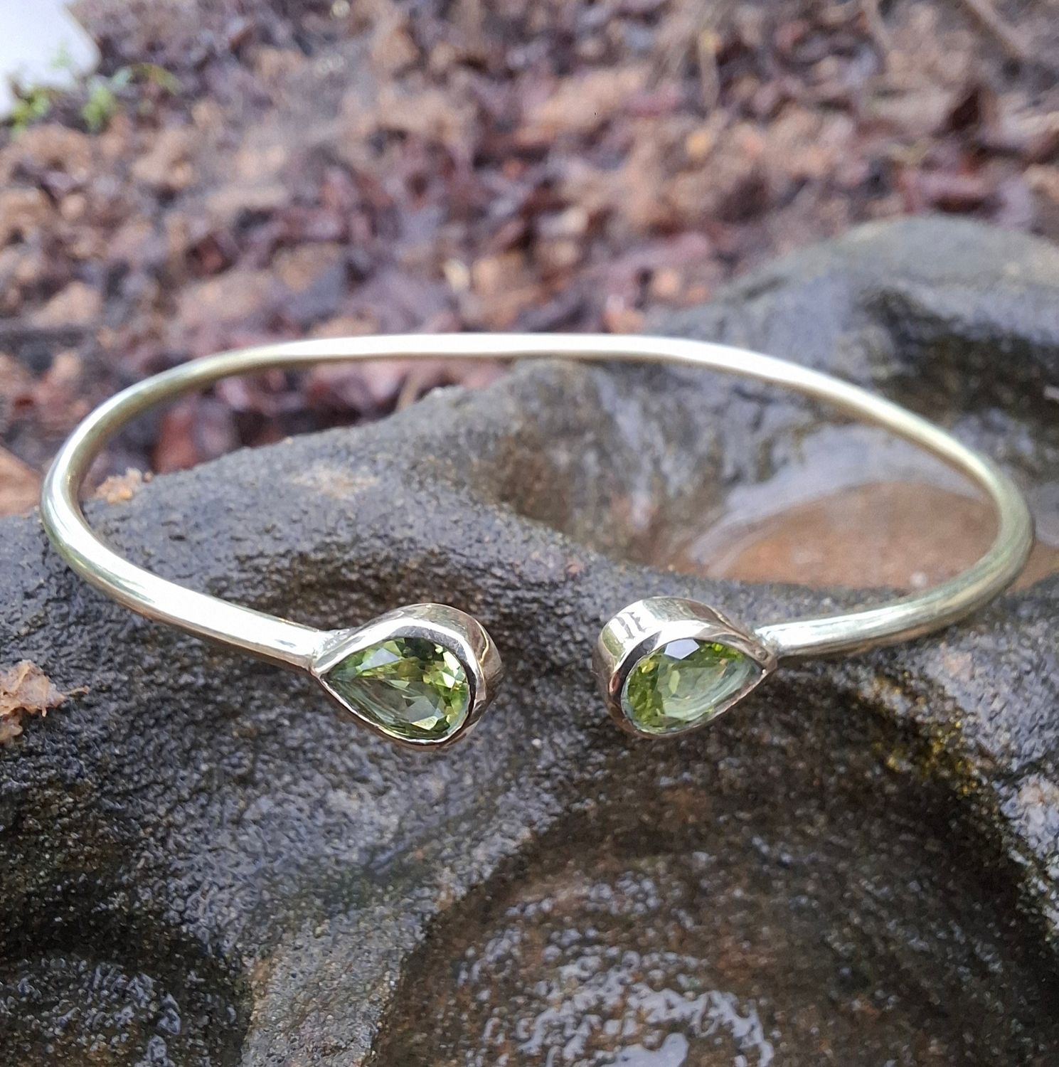  BBK02:Brass bracelet Peridot 