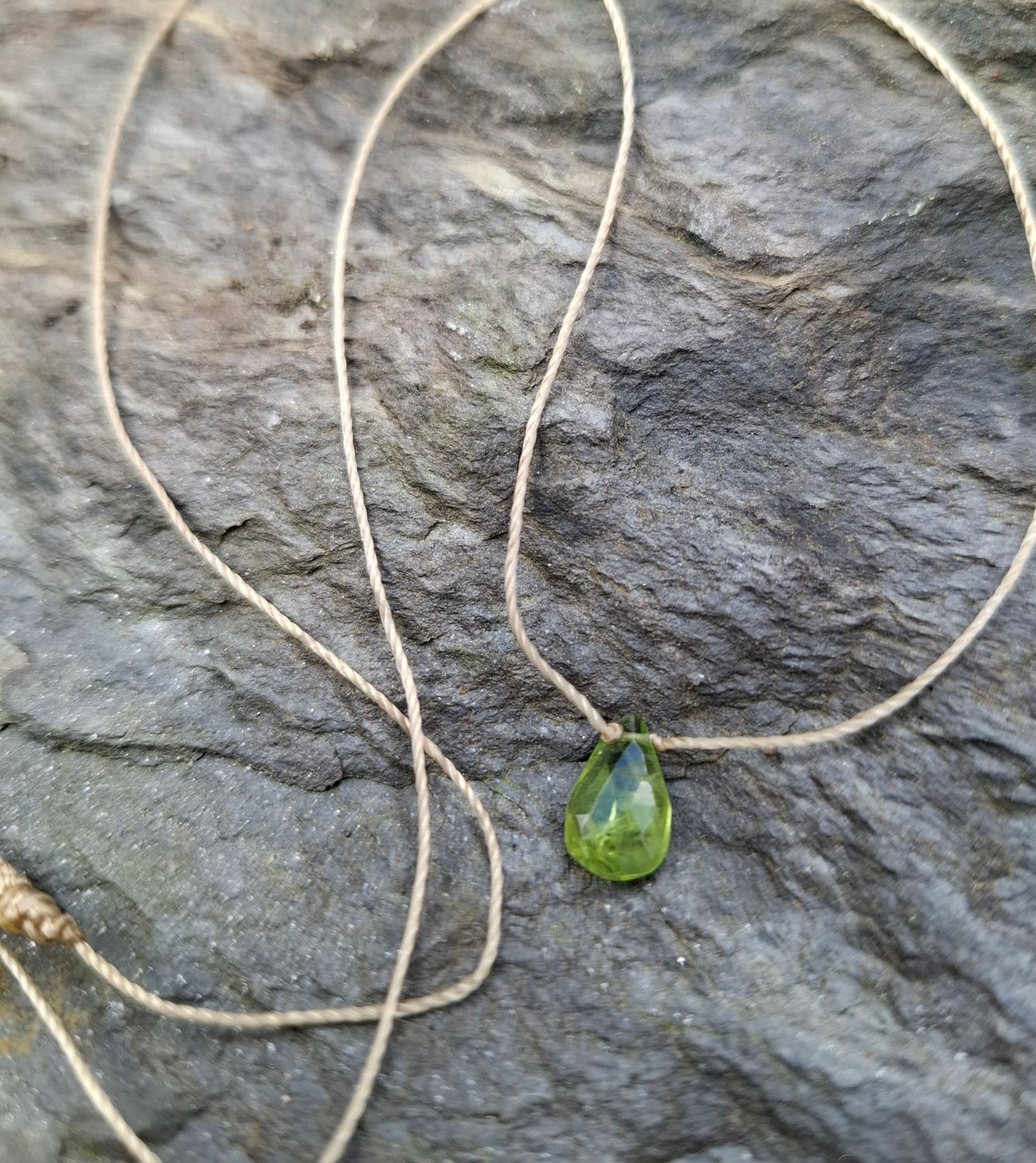 OS004: Chocker Peridot 