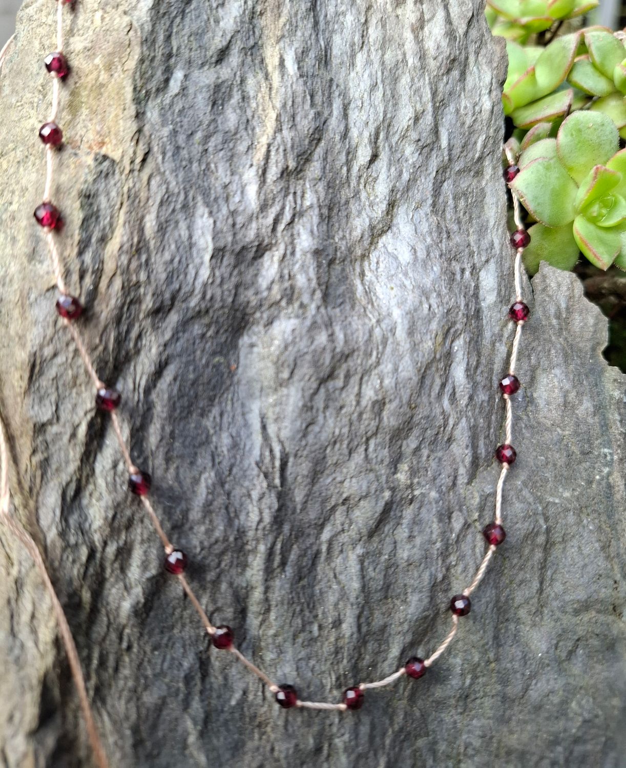 OS011: Chocker Garnet