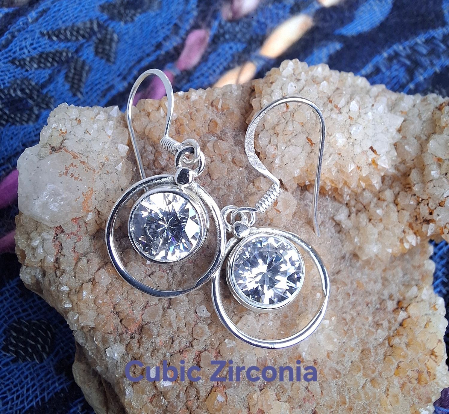 925 Sterling Siver: Cubic Zirconia 