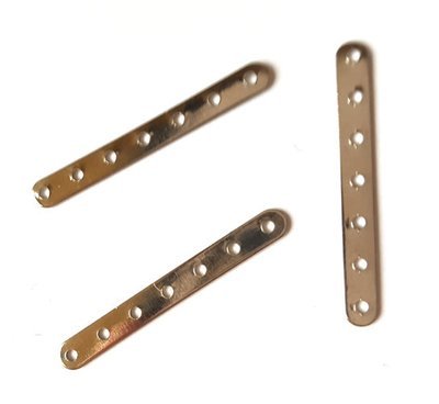 101073-22: Flat 7 Hole Spacer (100 pieces)