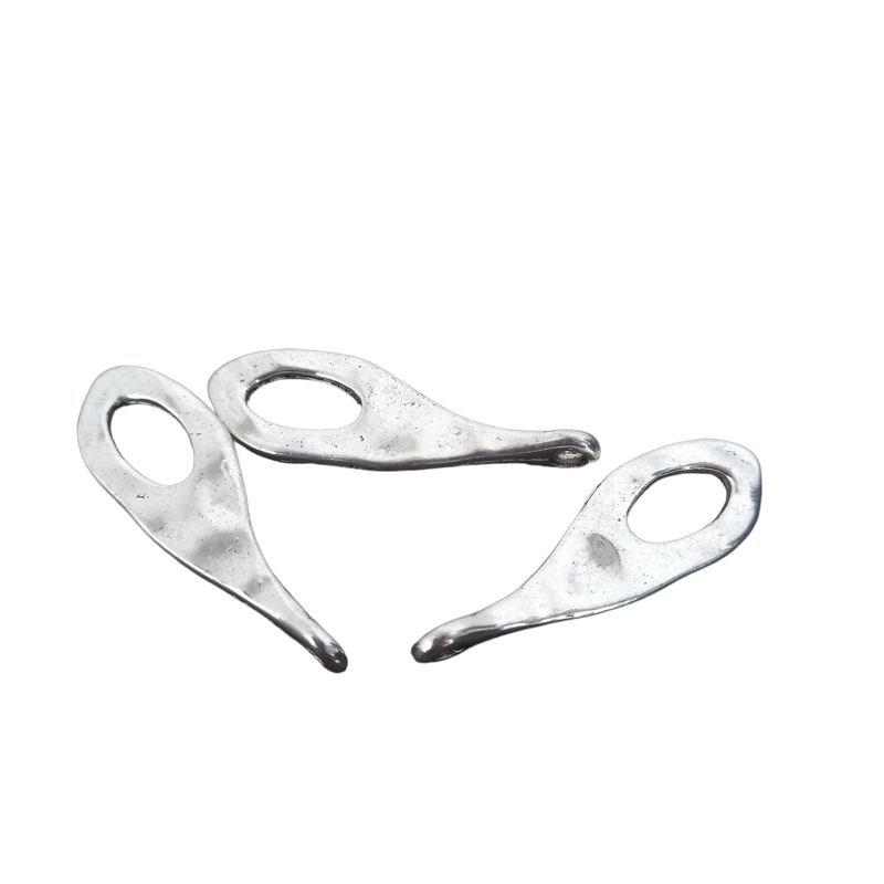 Loop02: Silver  (35x15mm)10 pieces